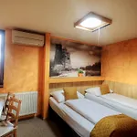 Πανσιόν U Admirala 4*