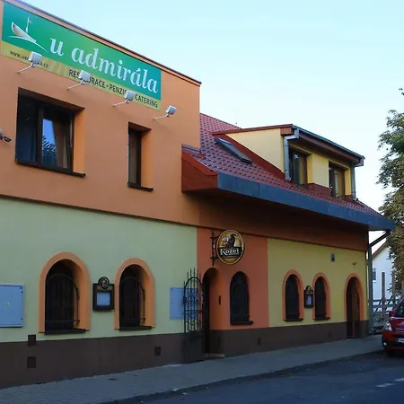 Konukevi U Admirala Kladno